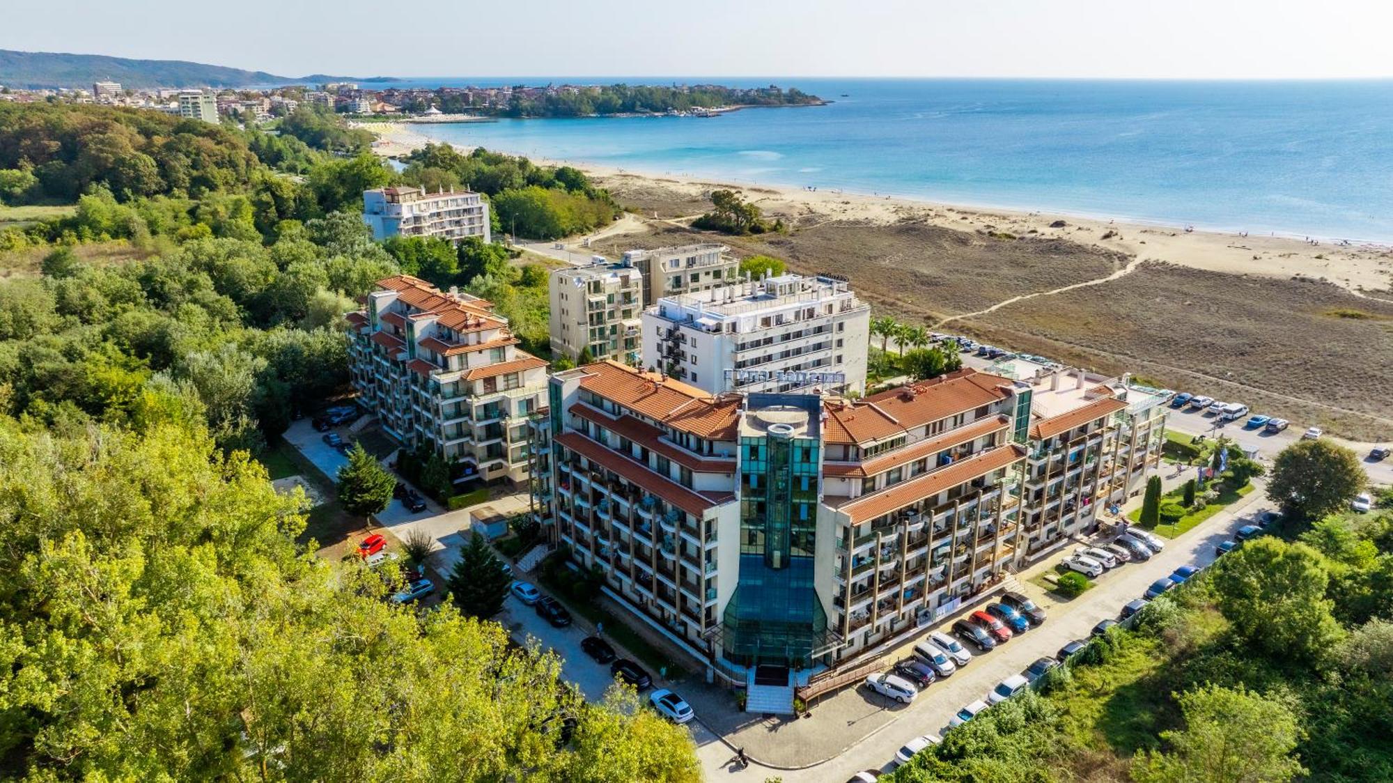 Aparthotel Hotel Prestige City II Primorsko Esterno foto