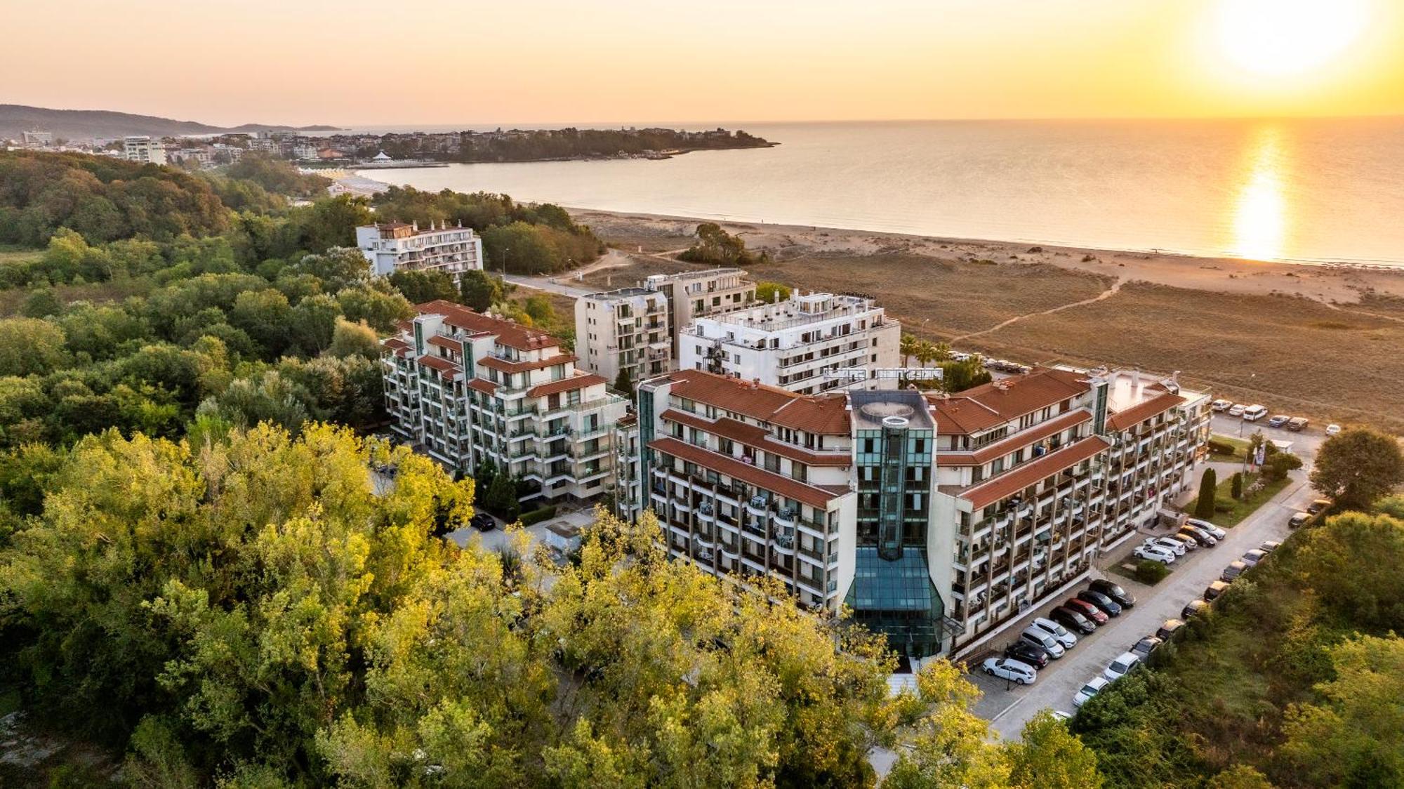Aparthotel Hotel Prestige City II Primorsko Esterno foto