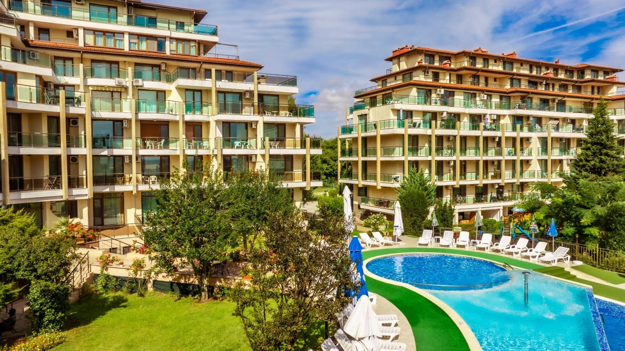 Aparthotel Hotel Prestige City II Primorsko Esterno foto