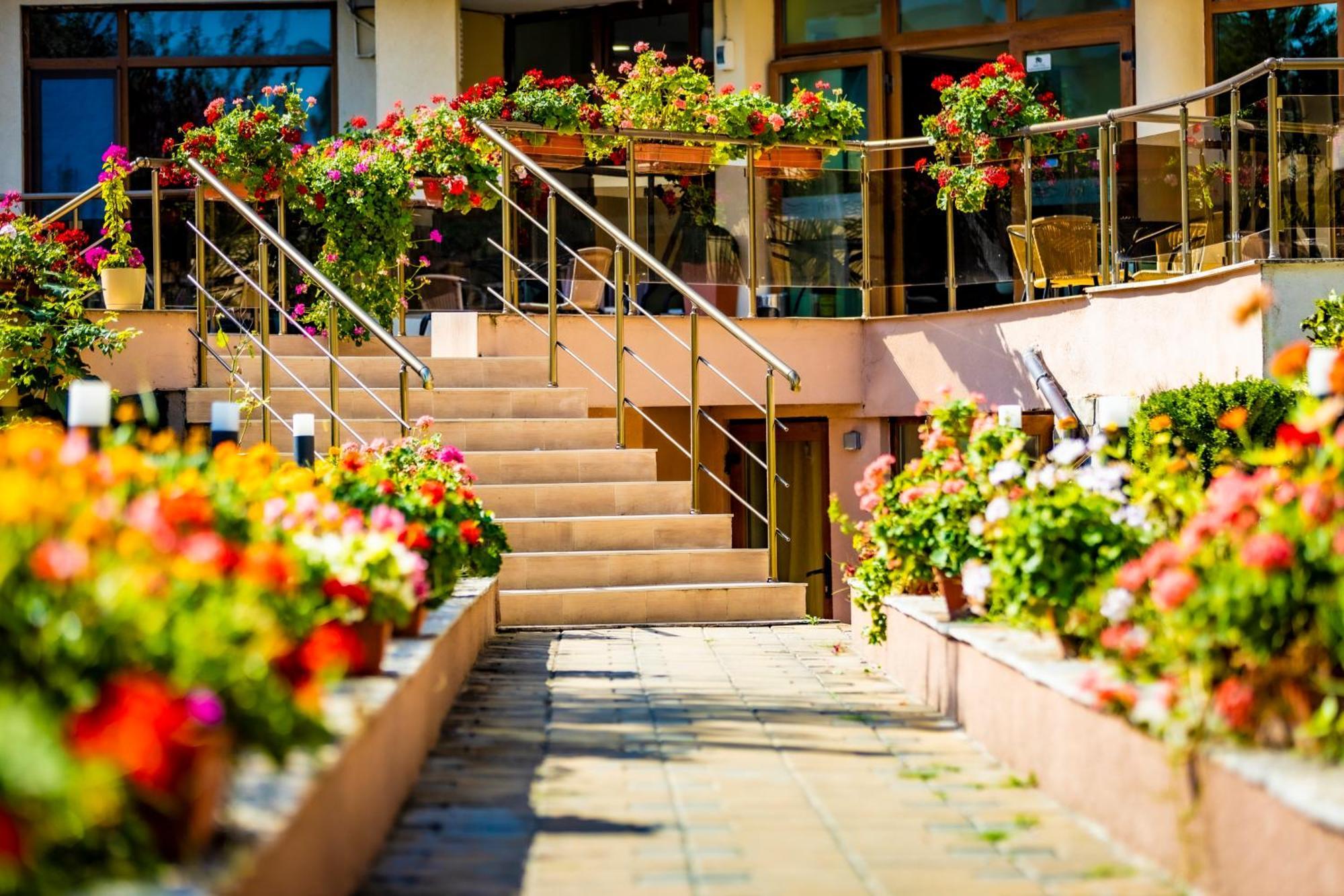 Aparthotel Hotel Prestige City II Primorsko Esterno foto