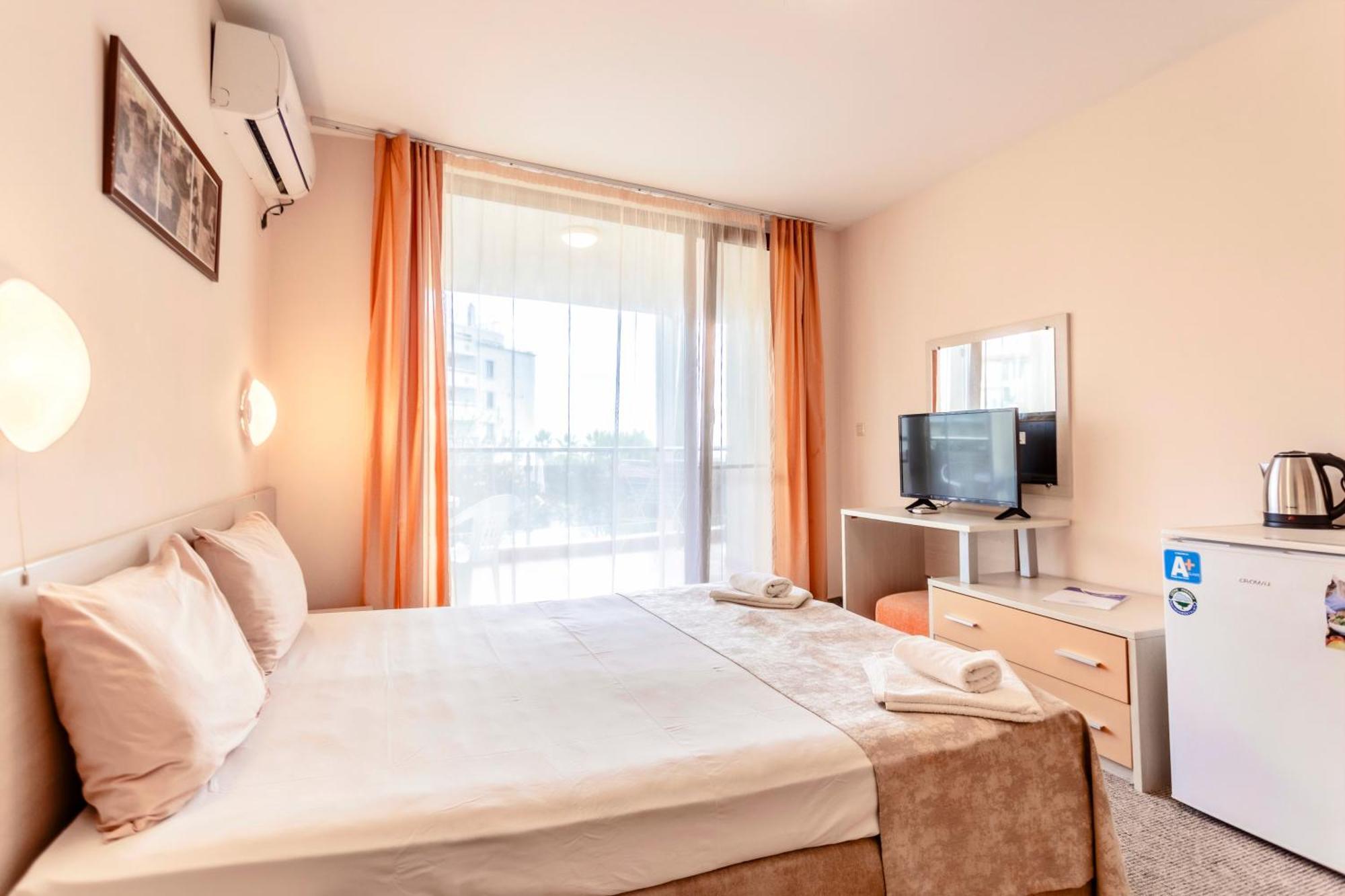 Aparthotel Hotel Prestige City II Primorsko Esterno foto